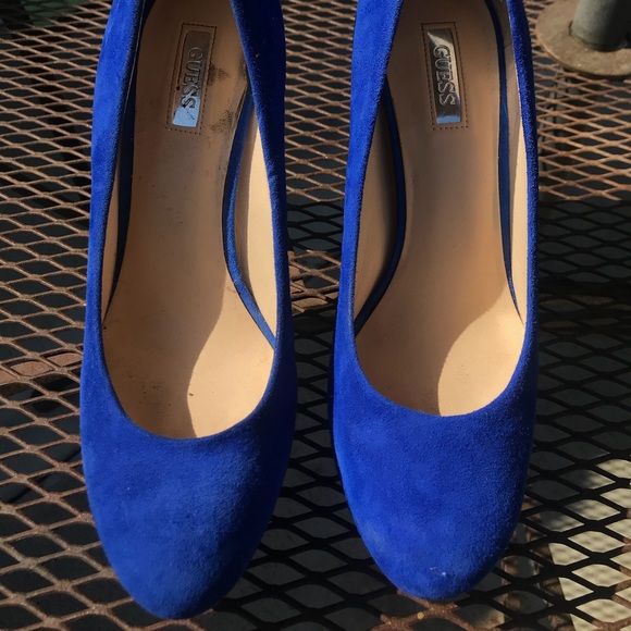 Guess blue suede pumps - Picture 3 of 4